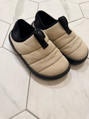 Crocs Kids Classic Puff Moc T Slip On Clogs Sherpa Lined Size 1 Warm Casual